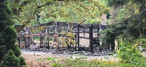 Solingen: Lagerhallenbrand Märchenwald Ittertal - Rund 60 Einsatzkräfte im Großeinsatz