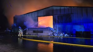 Dörentrup: Brand im Industriegebiet - Feuerwehr erneut im Großeinsatz
