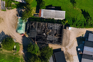 Solingen: Feuerwehr verhindert Ausbreitung eines Hallenbrandes in Untenhöhscheid